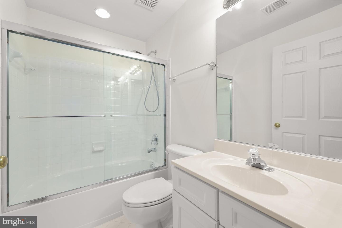 6405 BRIDGE CREEK CT, SPRINGFIELD, Virginia 22152, 4 Bedrooms Bedrooms, ,4 BathroomsBathrooms,Residential,For sale,6405 BRIDGE CREEK CT,VAFX2259826 MLS # VAFX2259826