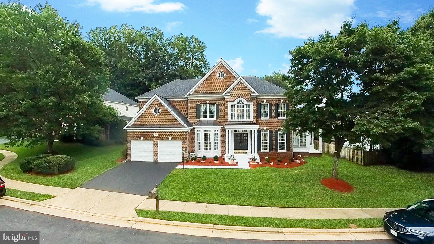 6405 BRIDGE CREEK CT, SPRINGFIELD, Virginia 22152, 4 Bedrooms Bedrooms, ,4 BathroomsBathrooms,Residential,For sale,6405 BRIDGE CREEK CT,VAFX2259826 MLS # VAFX2259826