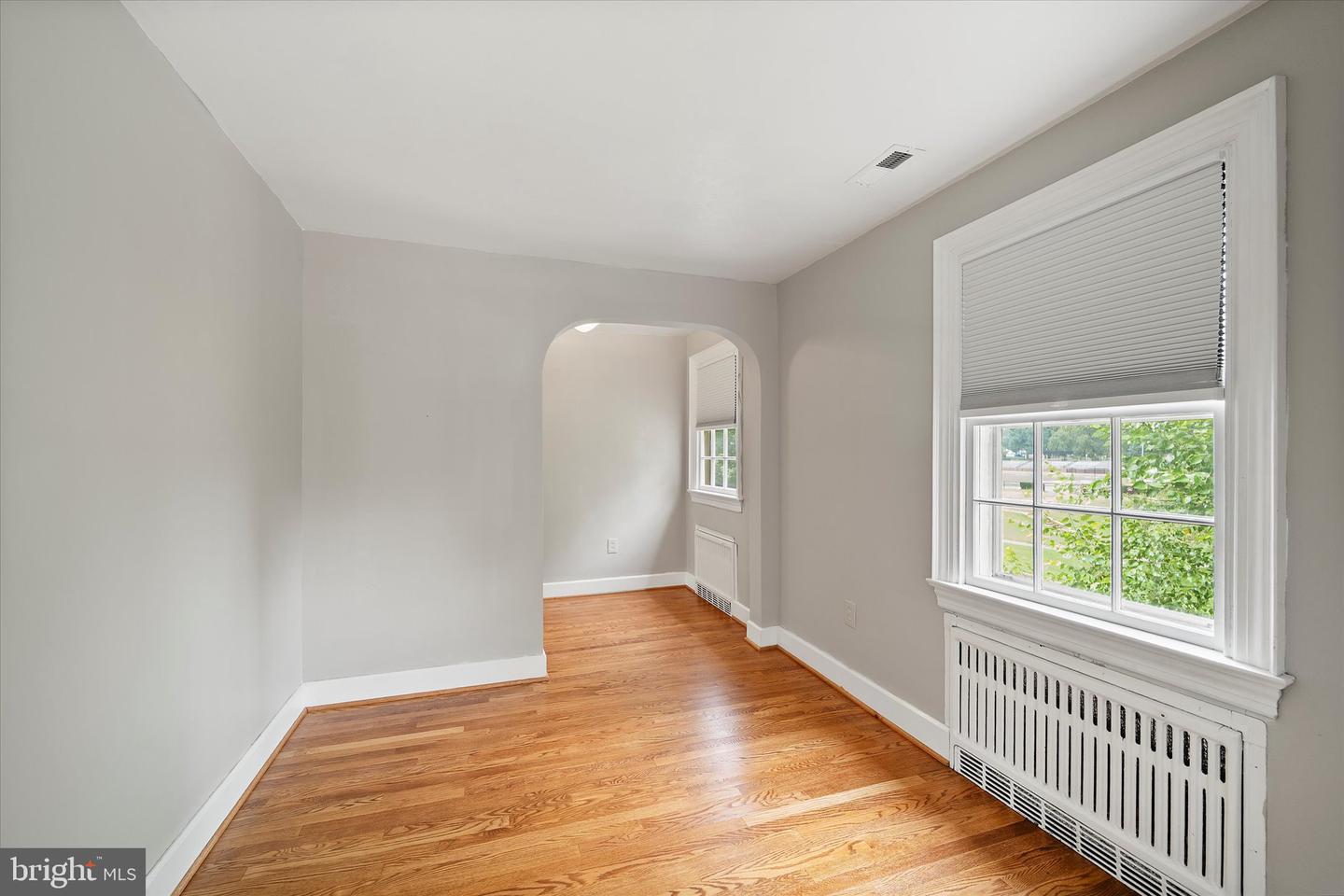 257 JEFFERSON ST, WINCHESTER, Virginia 22601, 3 Bedrooms Bedrooms, 10 Rooms Rooms,1 BathroomBathrooms,Residential,For sale,257 JEFFERSON ST,VAWI2008852 MLS # VAWI2008852