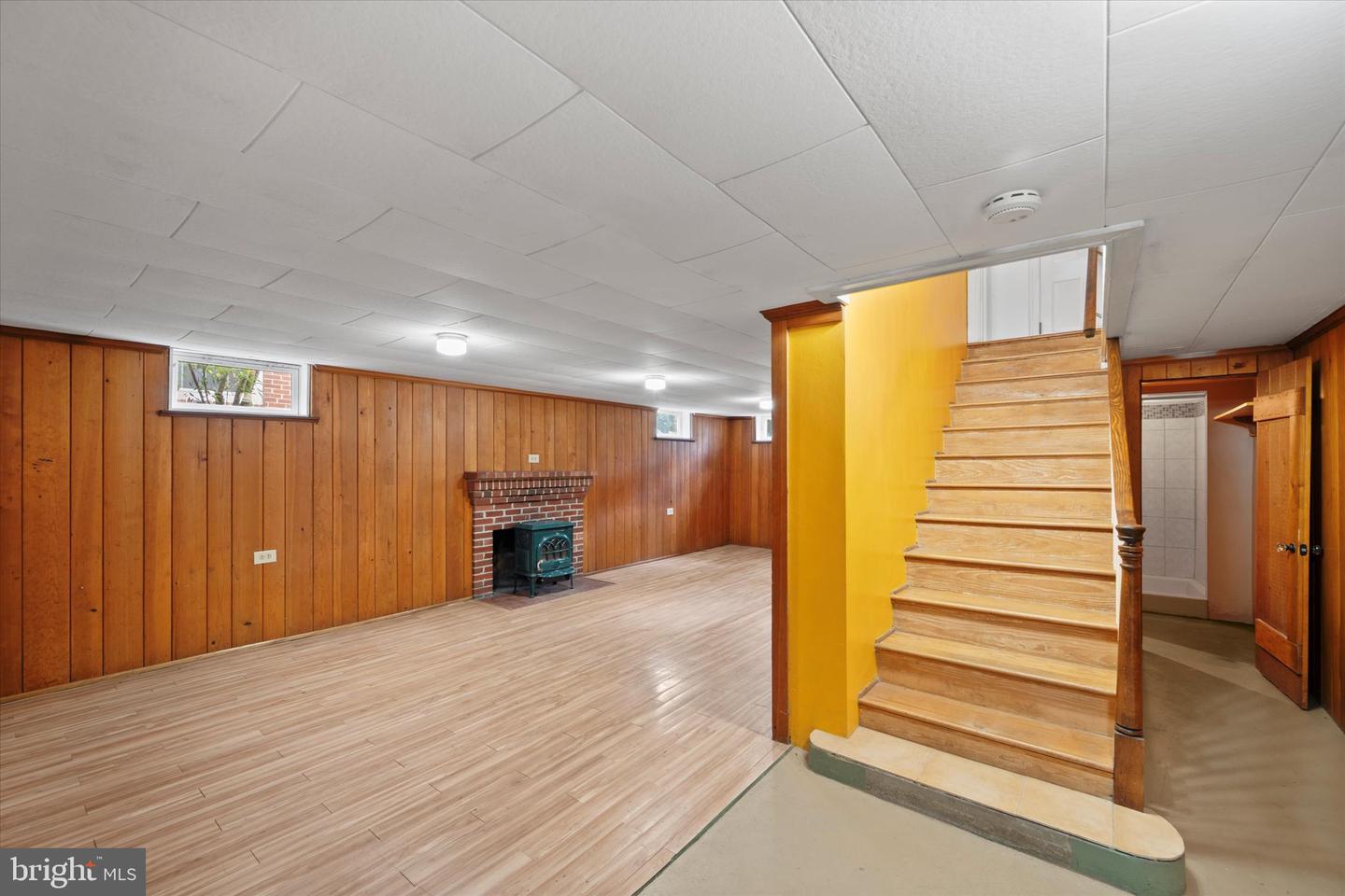 257 JEFFERSON ST, WINCHESTER, Virginia 22601, 3 Bedrooms Bedrooms, 10 Rooms Rooms,1 BathroomBathrooms,Residential,For sale,257 JEFFERSON ST,VAWI2008852 MLS # VAWI2008852