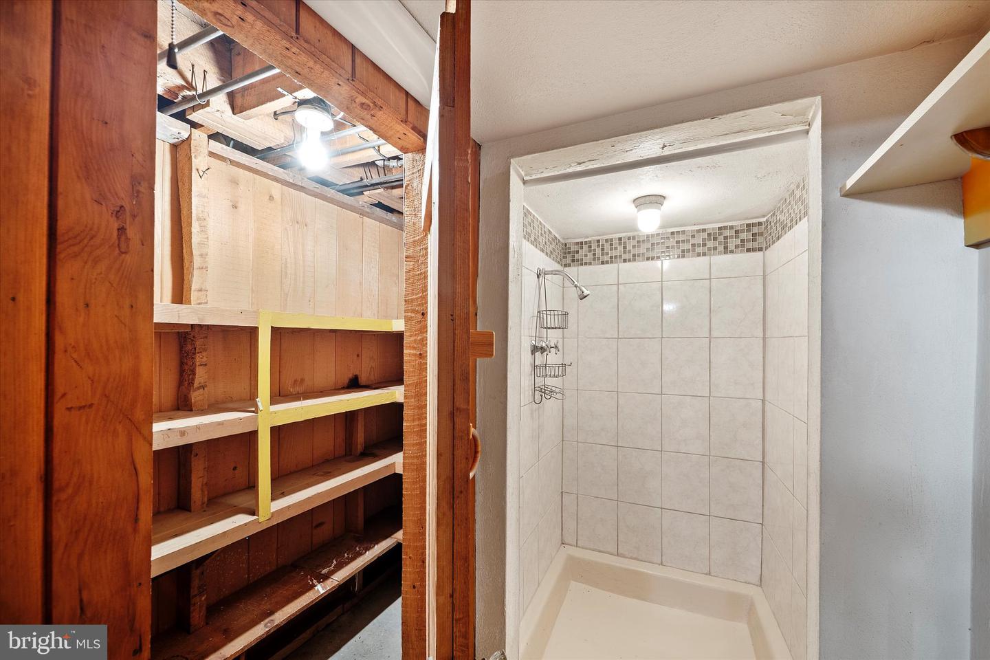 257 JEFFERSON ST, WINCHESTER, Virginia 22601, 3 Bedrooms Bedrooms, 10 Rooms Rooms,1 BathroomBathrooms,Residential,For sale,257 JEFFERSON ST,VAWI2008852 MLS # VAWI2008852