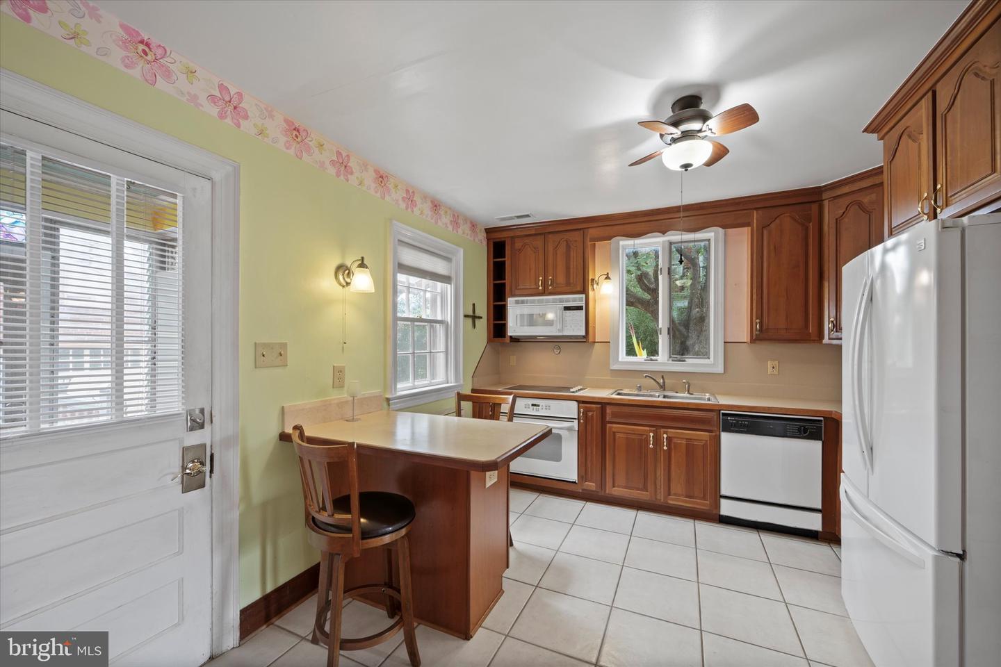 257 JEFFERSON ST, WINCHESTER, Virginia 22601, 3 Bedrooms Bedrooms, 10 Rooms Rooms,1 BathroomBathrooms,Residential,For sale,257 JEFFERSON ST,VAWI2008852 MLS # VAWI2008852