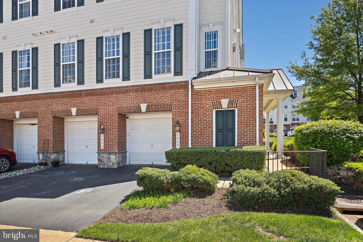 6817 SABBARTON PL, GAINESVILLE, Virginia 20155, 3 Bedrooms Bedrooms, ,2 BathroomsBathrooms,Residential,For sale,6817 SABBARTON PL,VAPW2100952 MLS # VAPW2100952