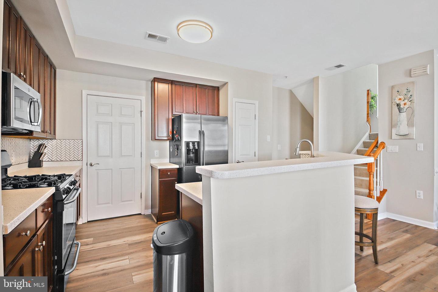 6817 SABBARTON PL, GAINESVILLE, Virginia 20155, 3 Bedrooms Bedrooms, ,2 BathroomsBathrooms,Residential,For sale,6817 SABBARTON PL,VAPW2100952 MLS # VAPW2100952