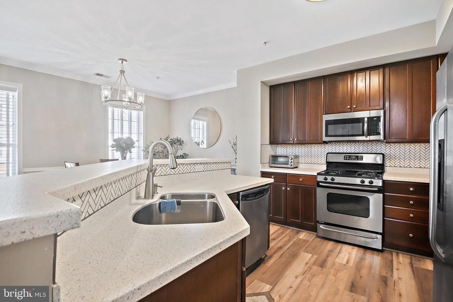 6817 SABBARTON PL, GAINESVILLE, Virginia 20155, 3 Bedrooms Bedrooms, ,2 BathroomsBathrooms,Residential,For sale,6817 SABBARTON PL,VAPW2100952 MLS # VAPW2100952