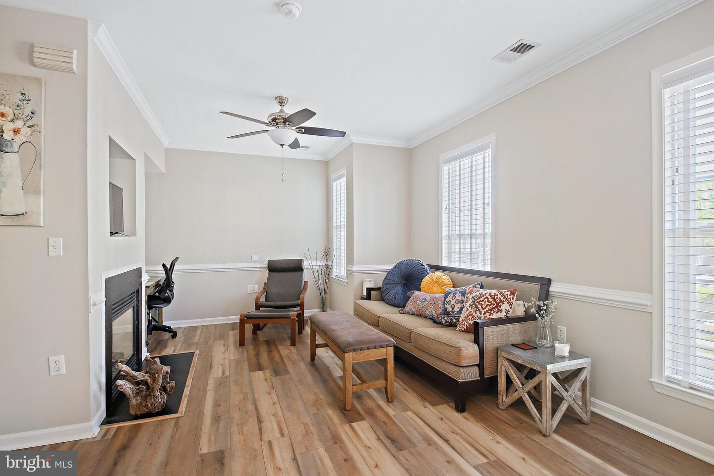 6817 SABBARTON PL, GAINESVILLE, Virginia 20155, 3 Bedrooms Bedrooms, ,2 BathroomsBathrooms,Residential,For sale,6817 SABBARTON PL,VAPW2100952 MLS # VAPW2100952