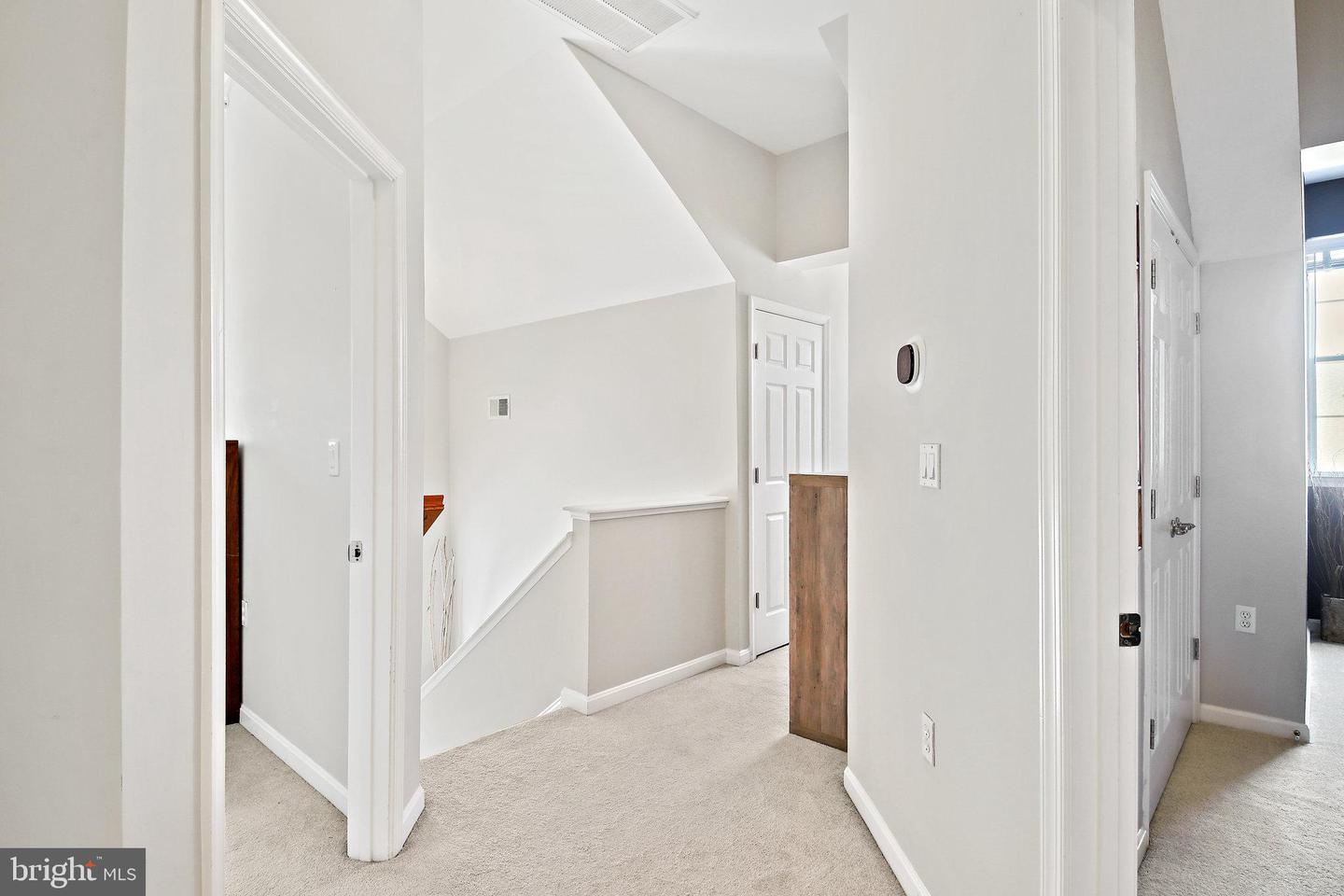 6817 SABBARTON PL, GAINESVILLE, Virginia 20155, 3 Bedrooms Bedrooms, ,2 BathroomsBathrooms,Residential,For sale,6817 SABBARTON PL,VAPW2100952 MLS # VAPW2100952