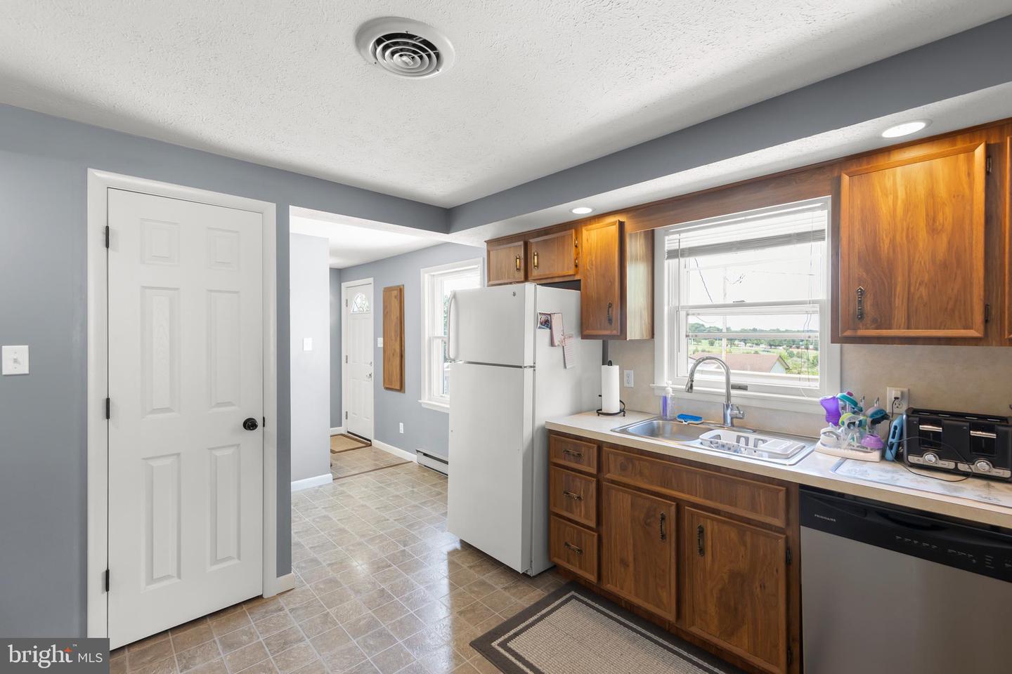321 CEDAR GROVE RD, WINCHESTER, Virginia 22603, 3 Bedrooms Bedrooms, ,2 BathroomsBathrooms,Residential,For sale,321 CEDAR GROVE RD,VAFV2035942 MLS # VAFV2035942