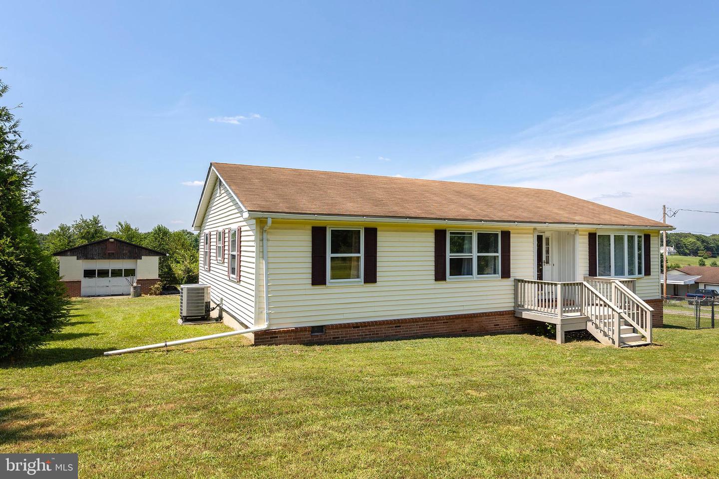 321 CEDAR GROVE RD, WINCHESTER, Virginia 22603, 3 Bedrooms Bedrooms, ,2 BathroomsBathrooms,Residential,For sale,321 CEDAR GROVE RD,VAFV2035942 MLS # VAFV2035942