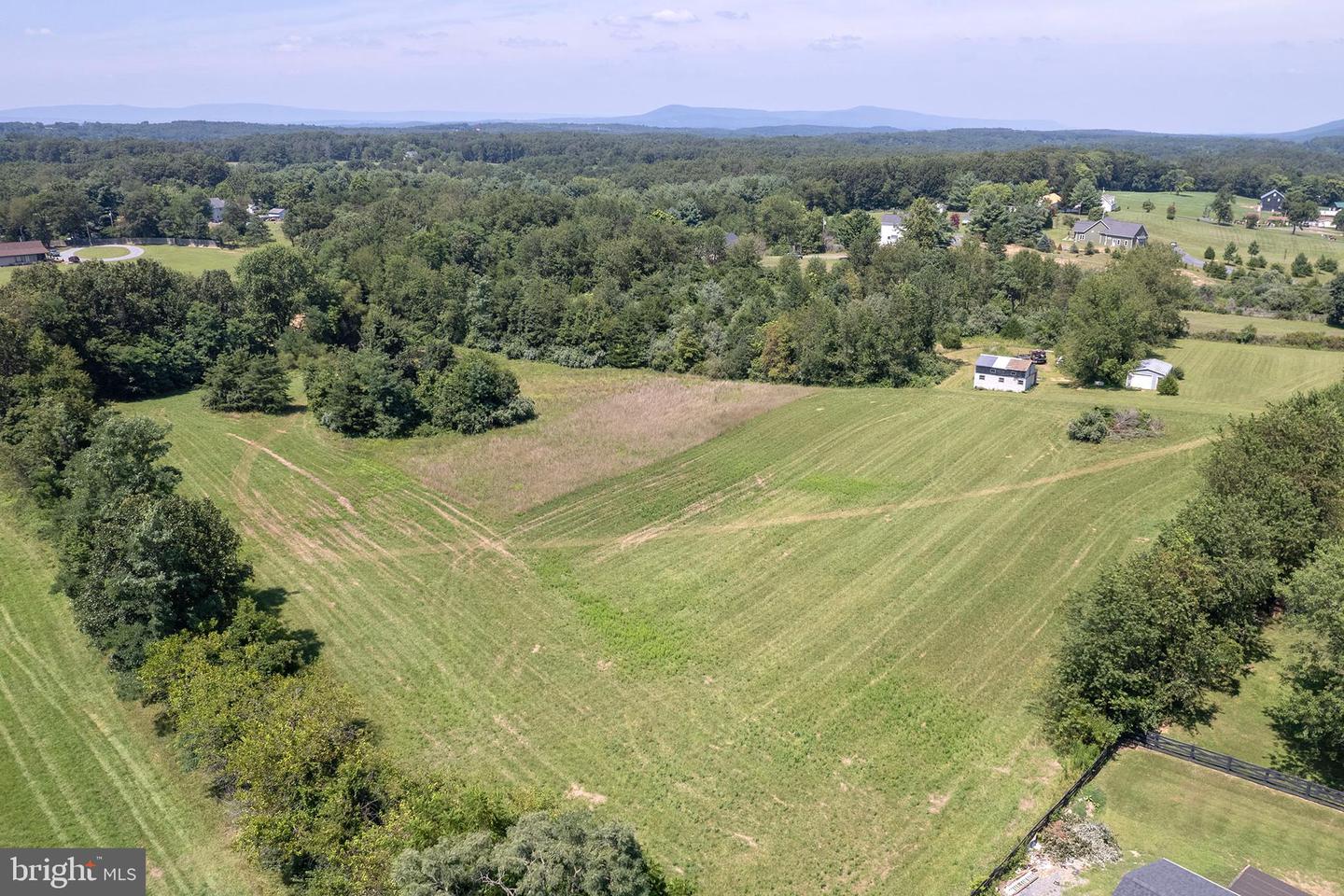 321 CEDAR GROVE RD, WINCHESTER, Virginia 22603, 3 Bedrooms Bedrooms, ,2 BathroomsBathrooms,Residential,For sale,321 CEDAR GROVE RD,VAFV2035942 MLS # VAFV2035942