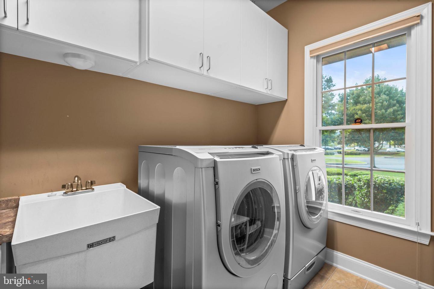 15061 DORAL PL, HAYMARKET, Virginia 20169, 4 Bedrooms Bedrooms, ,5 BathroomsBathrooms,Residential,For sale,15061 DORAL PL,VAPW2100984 MLS # VAPW2100984