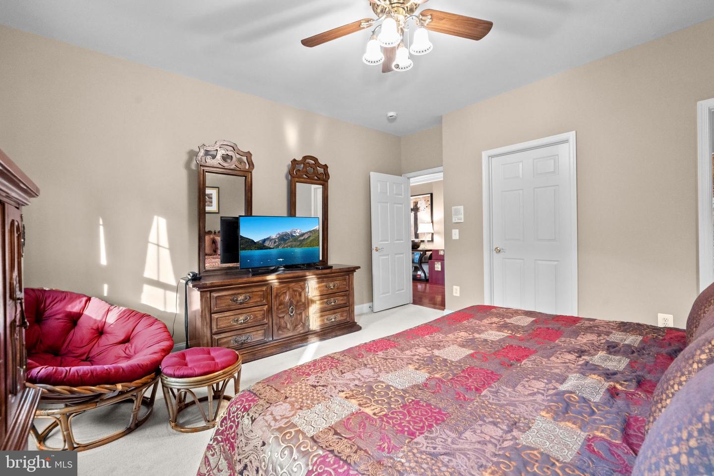 15061 DORAL PL, HAYMARKET, Virginia 20169, 4 Bedrooms Bedrooms, ,5 BathroomsBathrooms,Residential,For sale,15061 DORAL PL,VAPW2100984 MLS # VAPW2100984