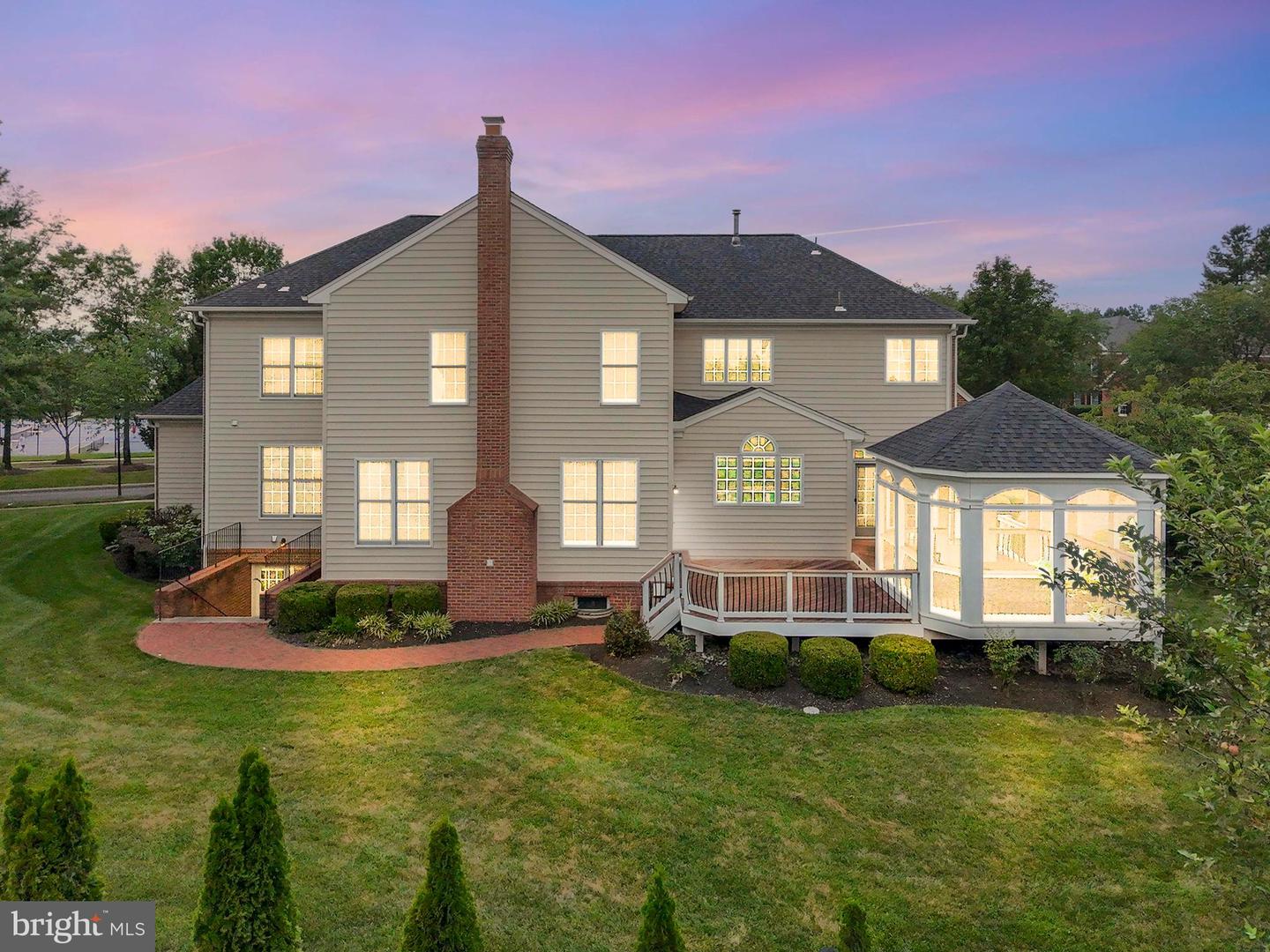 15061 DORAL PL, HAYMARKET, Virginia 20169, 4 Bedrooms Bedrooms, ,5 BathroomsBathrooms,Residential,For sale,15061 DORAL PL,VAPW2100984 MLS # VAPW2100984