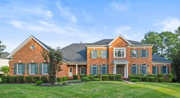 15061 DORAL PL, HAYMARKET, Virginia 20169, 4 Bedrooms Bedrooms, ,5 BathroomsBathrooms,Residential,For sale,15061 DORAL PL,VAPW2100984 MLS # VAPW2100984