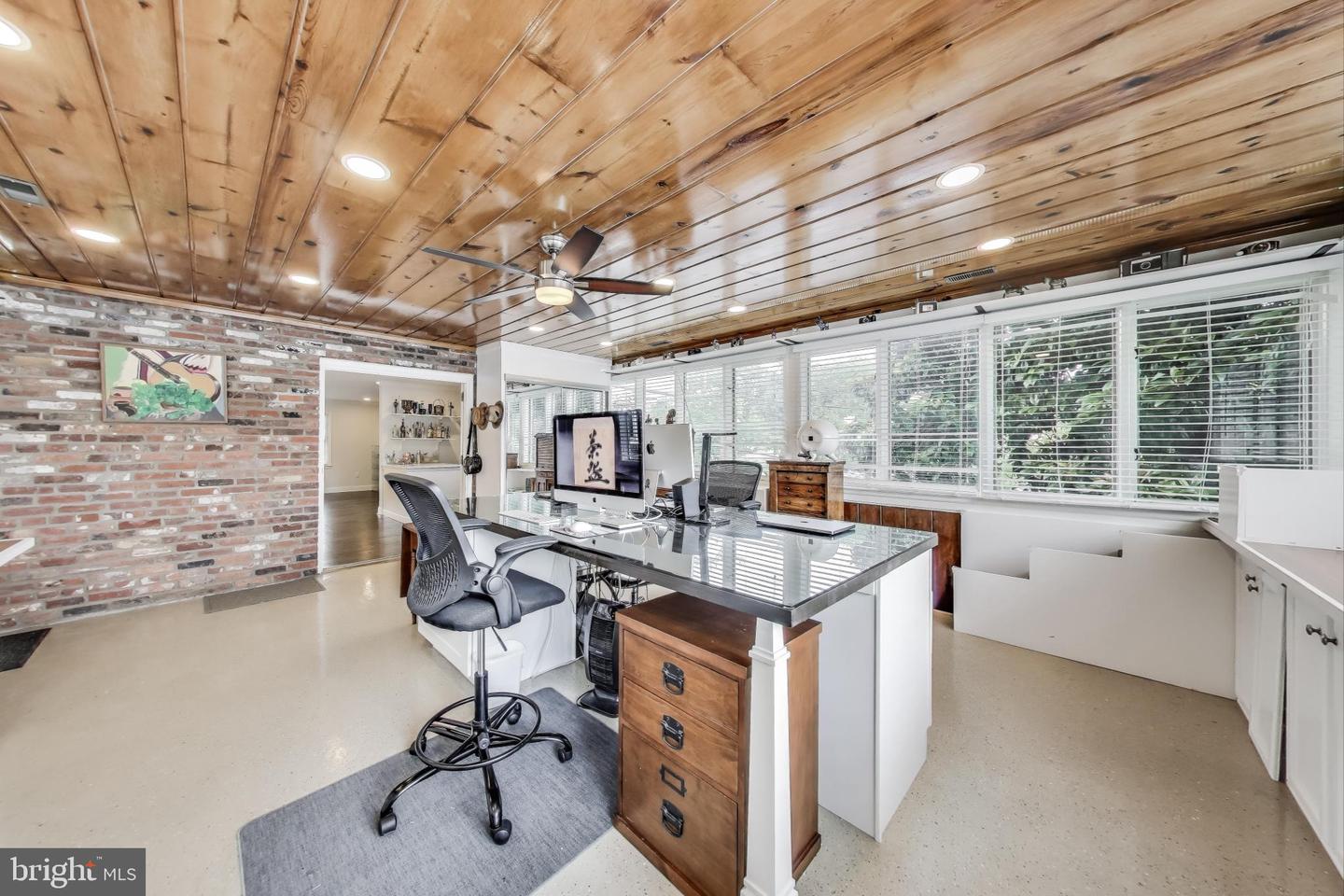 3100 N GLEBE RD, ARLINGTON, Virginia 22207, 7 Bedrooms Bedrooms, ,5 BathroomsBathrooms,Residential,For sale,3100 N GLEBE RD,VAAR2062030 MLS # VAAR2062030