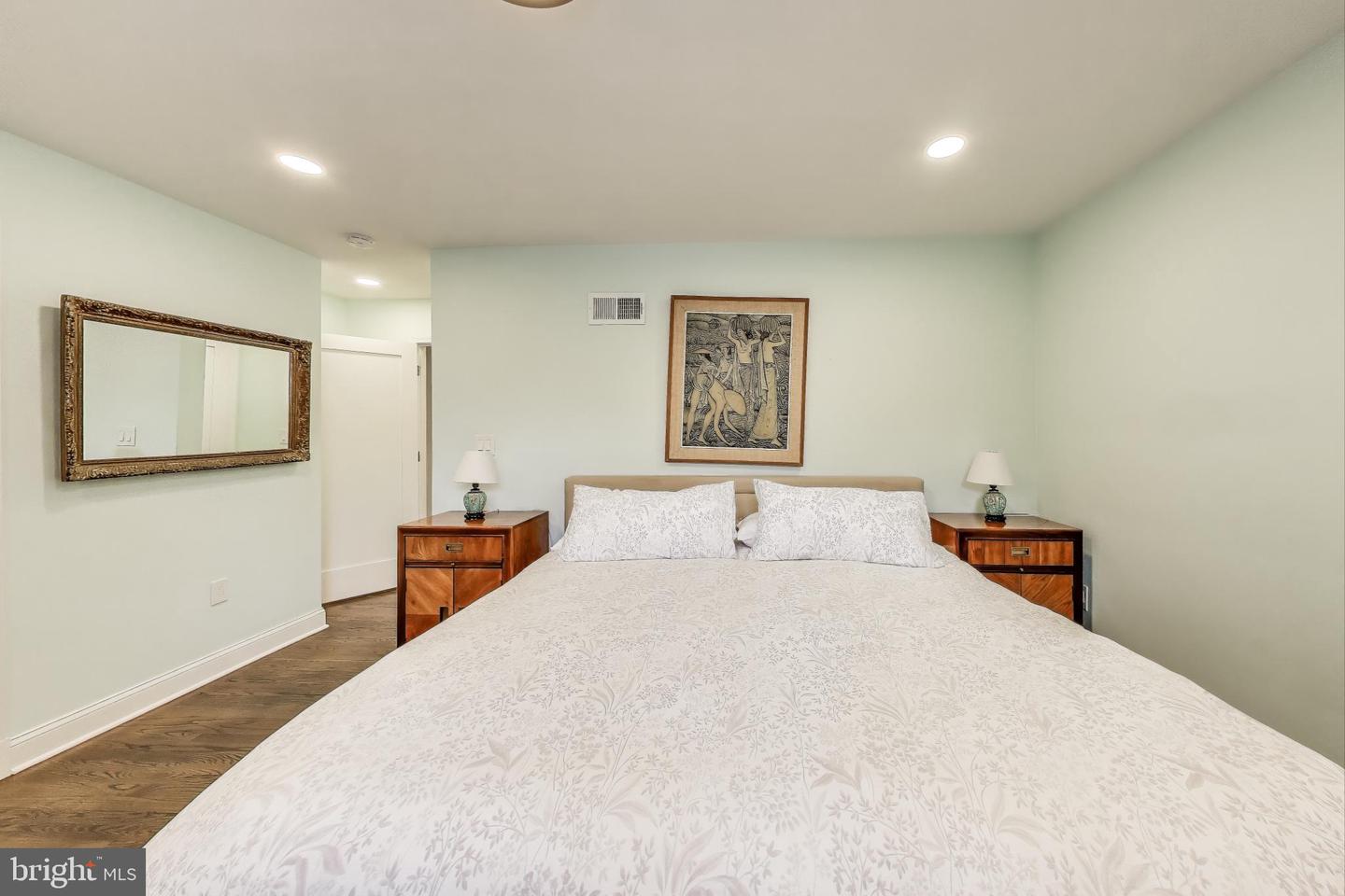 3100 N GLEBE RD, ARLINGTON, Virginia 22207, 7 Bedrooms Bedrooms, ,5 BathroomsBathrooms,Residential,For sale,3100 N GLEBE RD,VAAR2062030 MLS # VAAR2062030