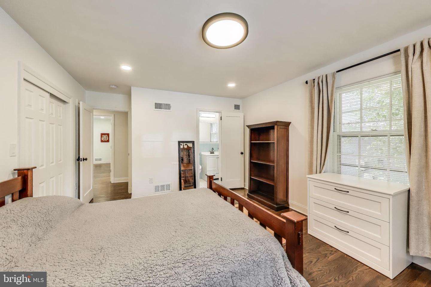 3100 N GLEBE RD, ARLINGTON, Virginia 22207, 7 Bedrooms Bedrooms, ,5 BathroomsBathrooms,Residential,For sale,3100 N GLEBE RD,VAAR2062030 MLS # VAAR2062030