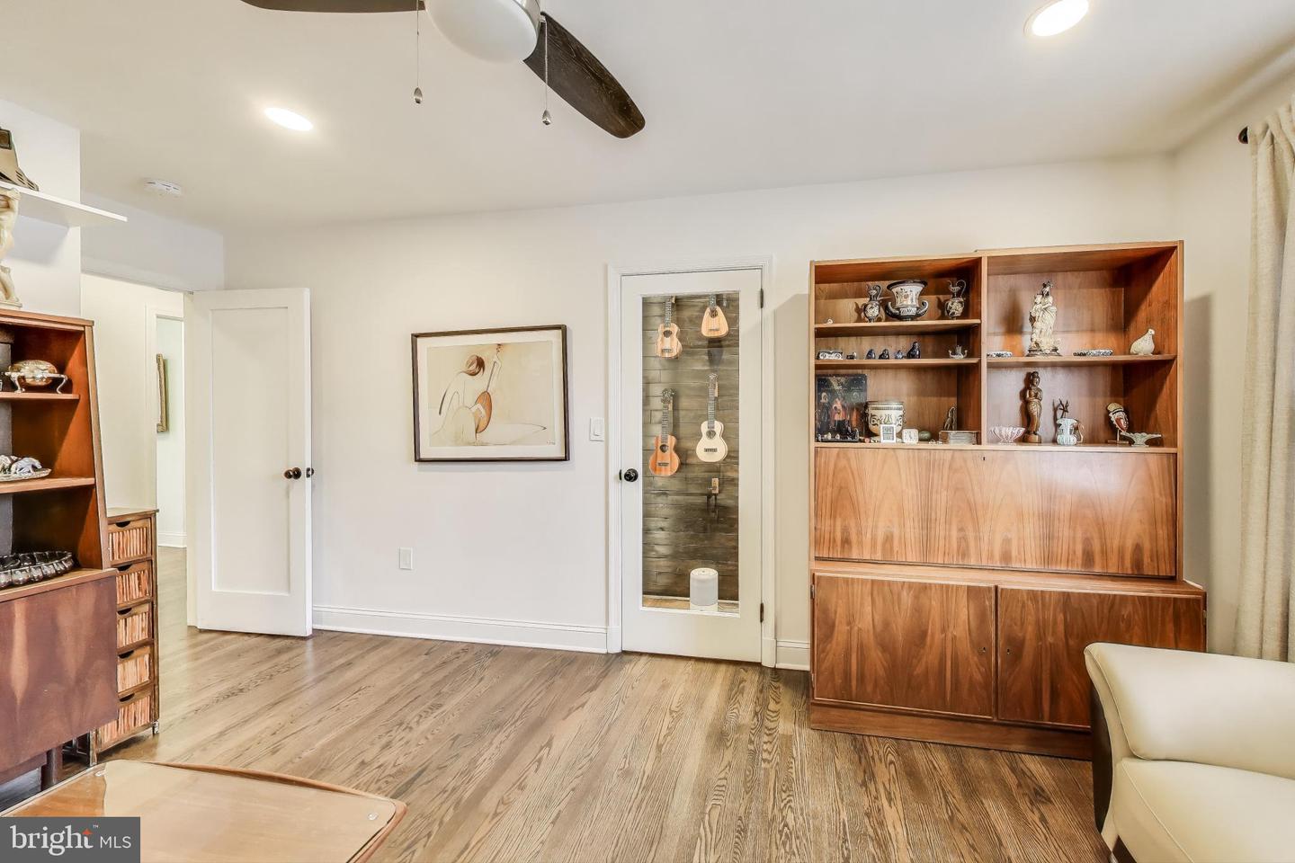 3100 N GLEBE RD, ARLINGTON, Virginia 22207, 7 Bedrooms Bedrooms, ,5 BathroomsBathrooms,Residential,For sale,3100 N GLEBE RD,VAAR2062030 MLS # VAAR2062030