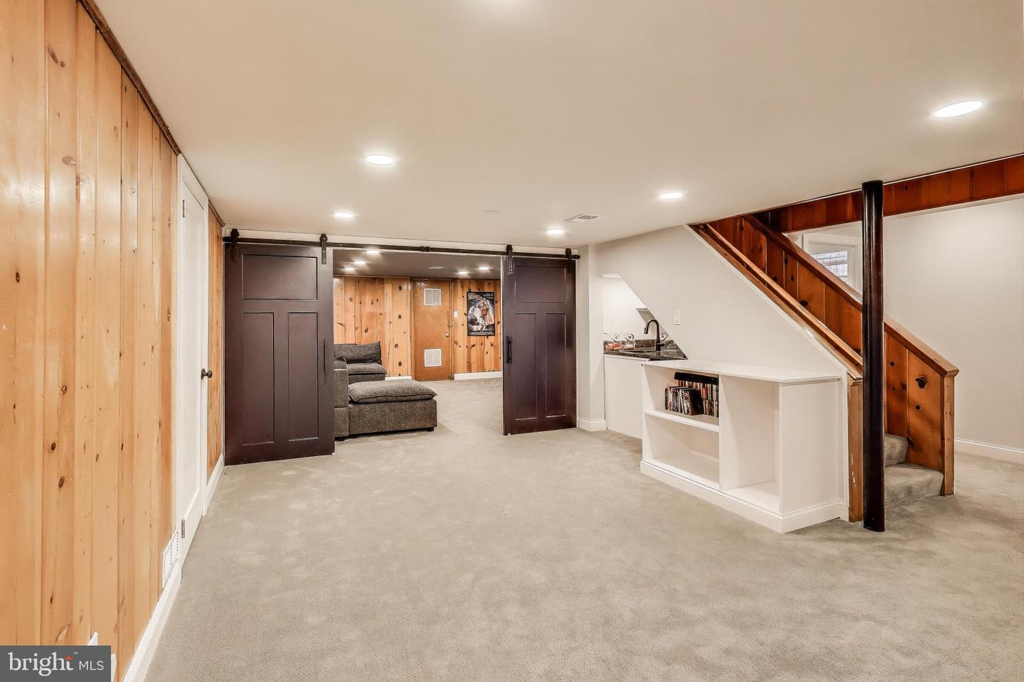 3100 N GLEBE RD, ARLINGTON, Virginia 22207, 7 Bedrooms Bedrooms, ,5 BathroomsBathrooms,Residential,For sale,3100 N GLEBE RD,VAAR2062030 MLS # VAAR2062030