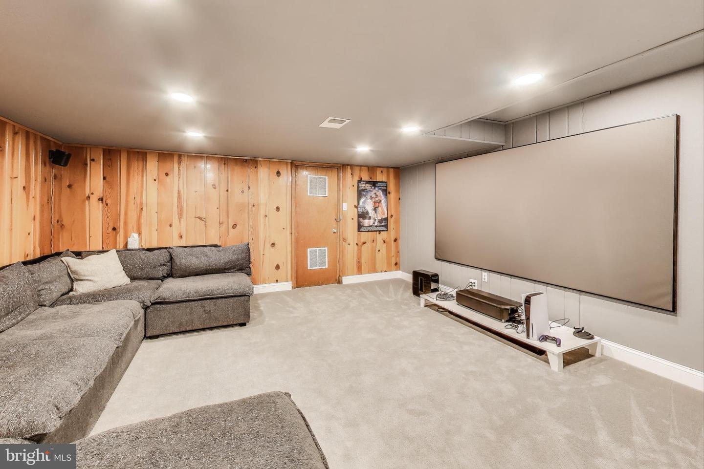 3100 N GLEBE RD, ARLINGTON, Virginia 22207, 7 Bedrooms Bedrooms, ,5 BathroomsBathrooms,Residential,For sale,3100 N GLEBE RD,VAAR2062030 MLS # VAAR2062030
