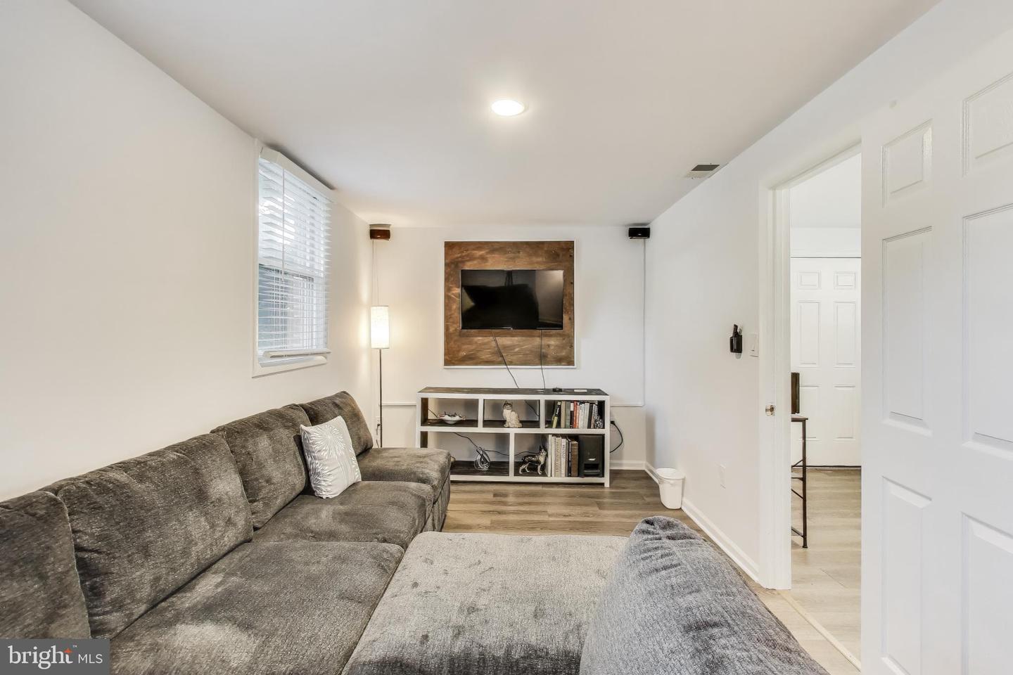 3100 N GLEBE RD, ARLINGTON, Virginia 22207, 7 Bedrooms Bedrooms, ,5 BathroomsBathrooms,Residential,For sale,3100 N GLEBE RD,VAAR2062030 MLS # VAAR2062030