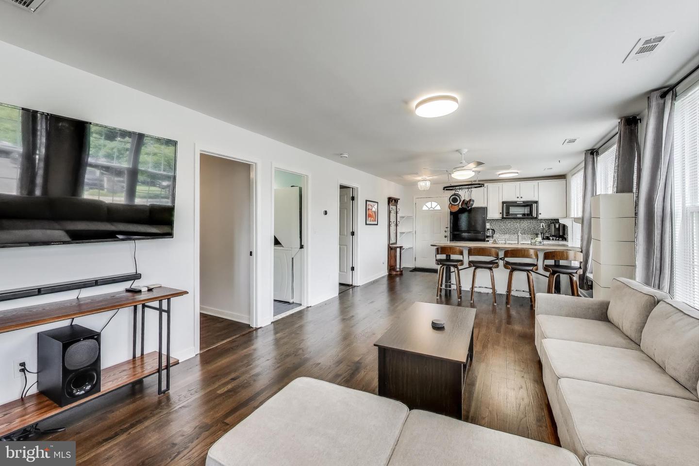 3100 N GLEBE RD, ARLINGTON, Virginia 22207, 7 Bedrooms Bedrooms, ,5 BathroomsBathrooms,Residential,For sale,3100 N GLEBE RD,VAAR2062030 MLS # VAAR2062030