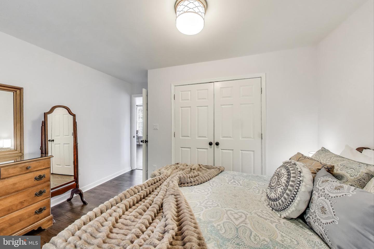 3100 N GLEBE RD, ARLINGTON, Virginia 22207, 7 Bedrooms Bedrooms, ,5 BathroomsBathrooms,Residential,For sale,3100 N GLEBE RD,VAAR2062030 MLS # VAAR2062030