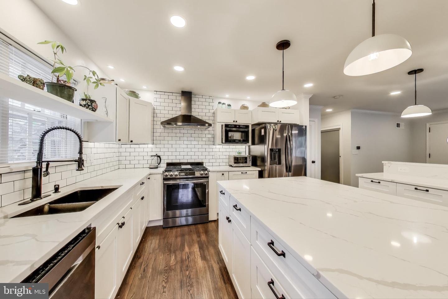 3100 N GLEBE RD, ARLINGTON, Virginia 22207, 7 Bedrooms Bedrooms, ,5 BathroomsBathrooms,Residential,For sale,3100 N GLEBE RD,VAAR2062030 MLS # VAAR2062030