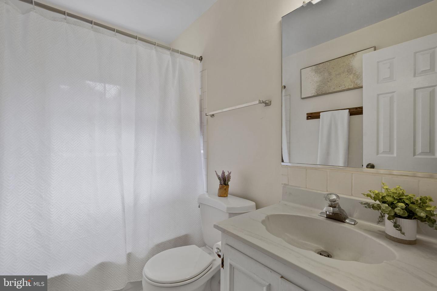 3050 S BUCHANAN ST S #A2, ARLINGTON, Virginia 22206, 1 Bedroom Bedrooms, ,2 BathroomsBathrooms,Residential,For sale,3050 S BUCHANAN ST S #A2,VAAR2062032 MLS # VAAR2062032 3050 S BUCHANAN ST S #A2, ARLINGTON, Virginia 22206, 1 Bedroom Bedrooms, ,2 BathroomsBathrooms,Residential,For sale,3050 S BUCHANAN ST S #A2,VAAR2062032 MLS # VAAR2062032