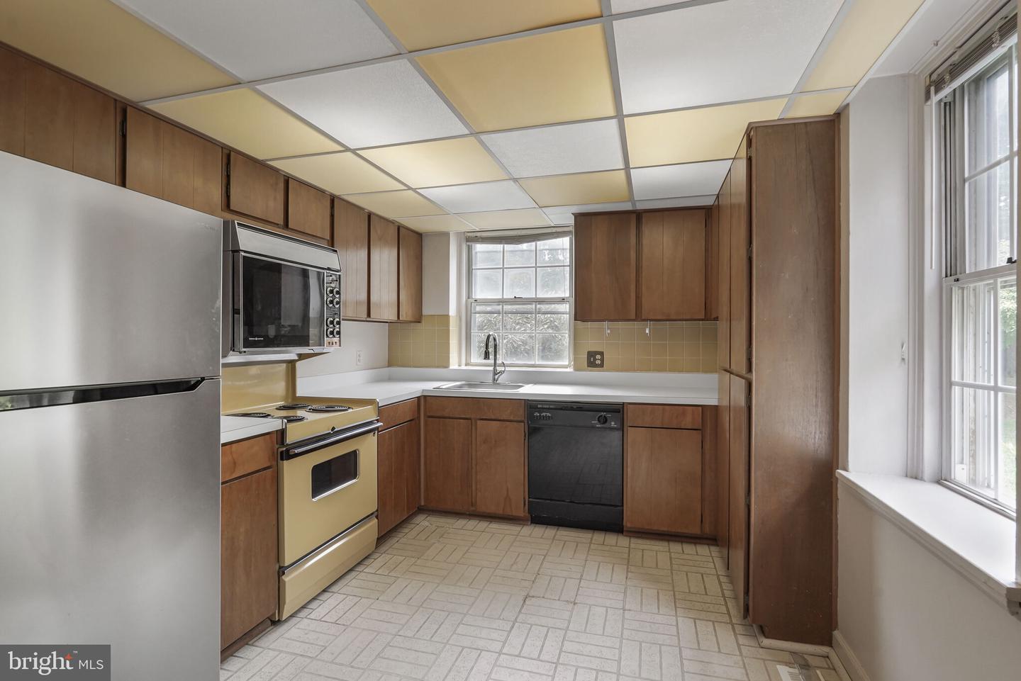 3050 S BUCHANAN ST S #A2, ARLINGTON, Virginia 22206, 1 Bedroom Bedrooms, ,2 BathroomsBathrooms,Residential,For sale,3050 S BUCHANAN ST S #A2,VAAR2062032 MLS # VAAR2062032 3050 S BUCHANAN ST S #A2, ARLINGTON, Virginia 22206, 1 Bedroom Bedrooms, ,2 BathroomsBathrooms,Residential,For sale,3050 S BUCHANAN ST S #A2,VAAR2062032 MLS # VAAR2062032