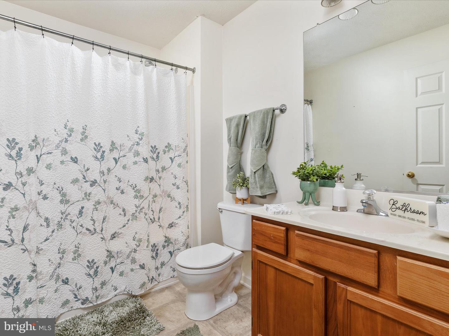 104 SEABREEZE LN, WINCHESTER, Virginia 22602, 3 Bedrooms Bedrooms, ,1 BathroomBathrooms,Residential,For sale,104 SEABREEZE LN,VAFV2035962 MLS # VAFV2035962