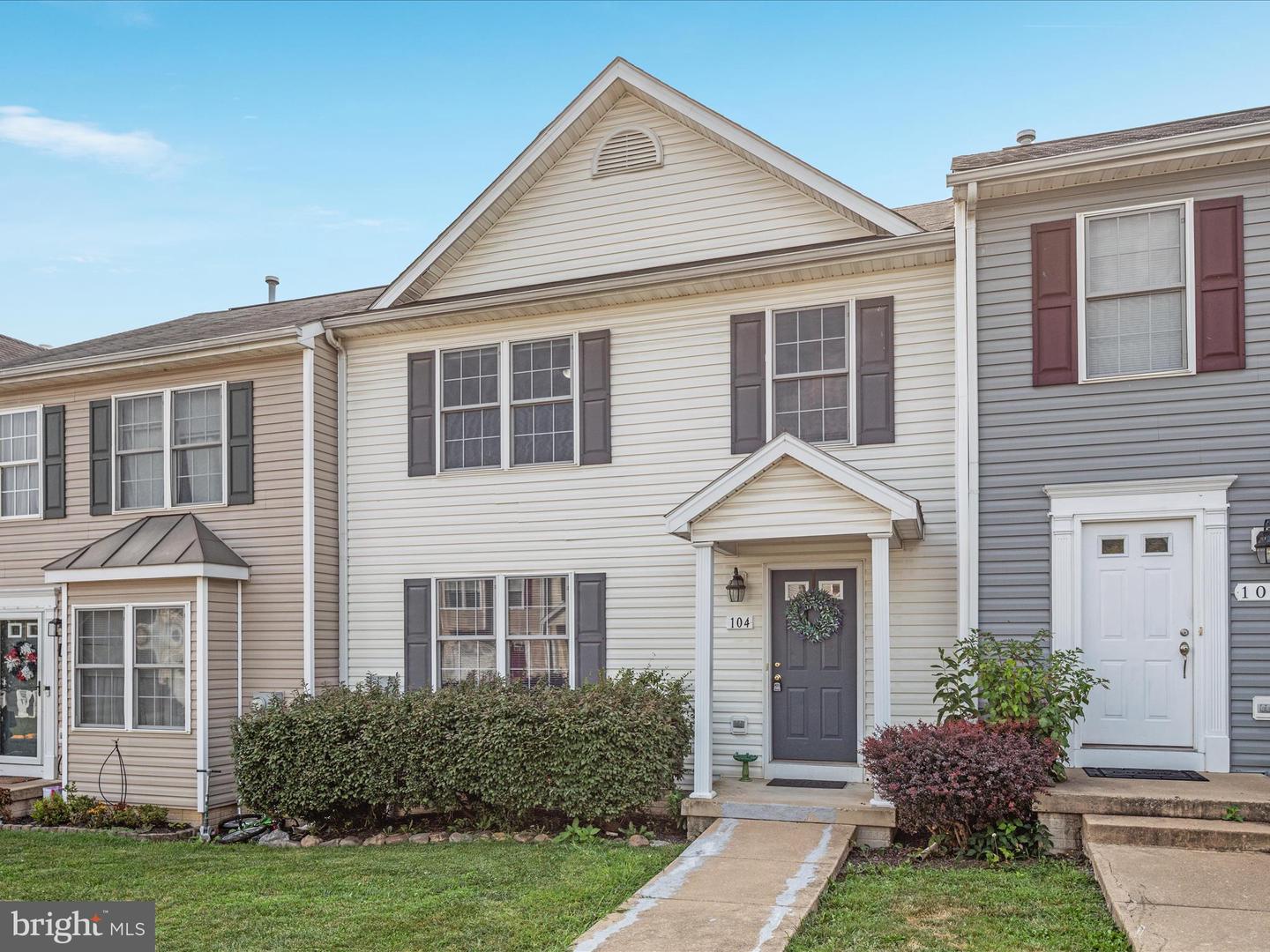 104 SEABREEZE LN, WINCHESTER, Virginia 22602, 3 Bedrooms Bedrooms, ,1 BathroomBathrooms,Residential,For sale,104 SEABREEZE LN,VAFV2035962 MLS # VAFV2035962