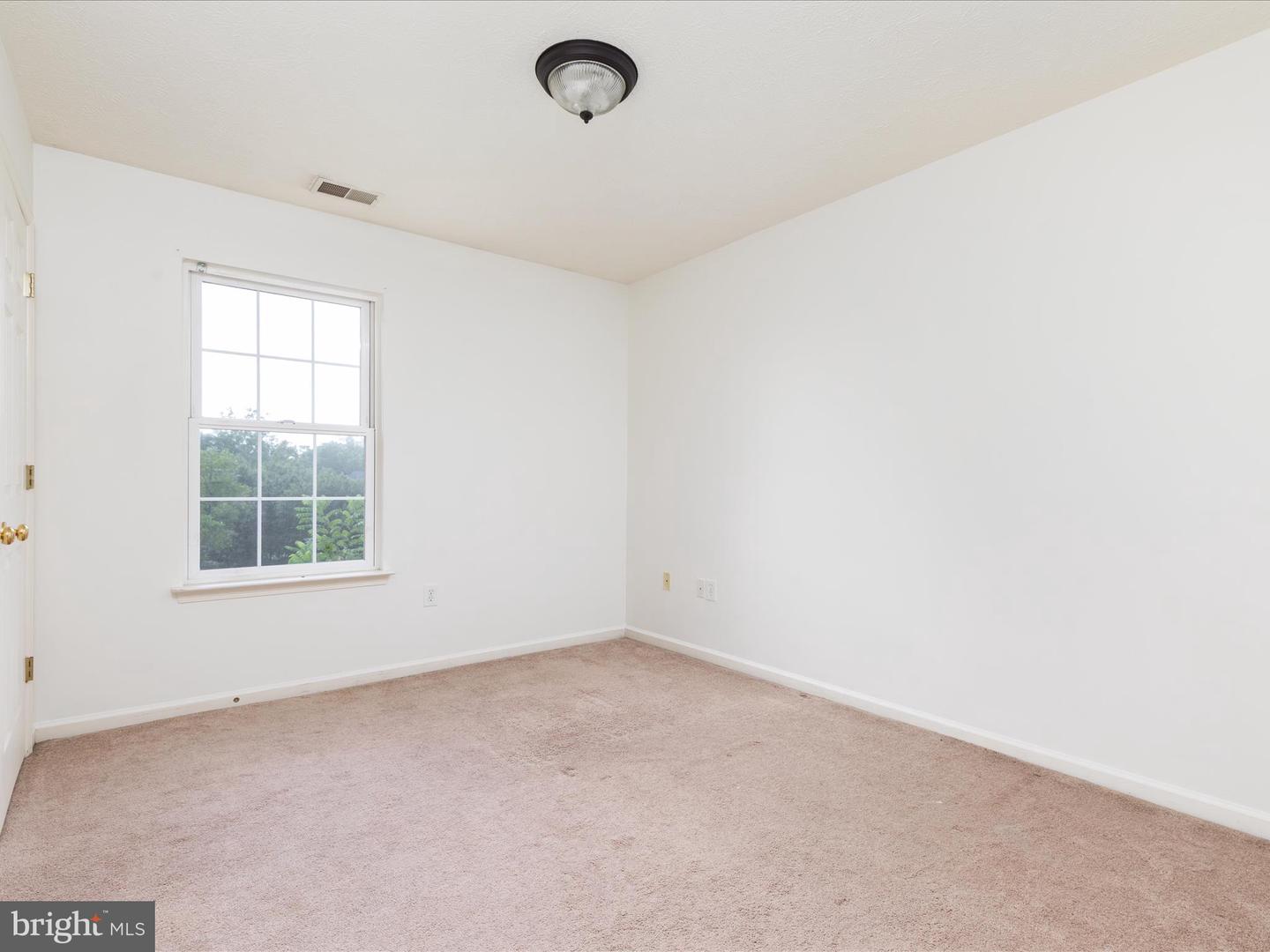 104 SEABREEZE LN, WINCHESTER, Virginia 22602, 3 Bedrooms Bedrooms, ,1 BathroomBathrooms,Residential,For sale,104 SEABREEZE LN,VAFV2035962 MLS # VAFV2035962