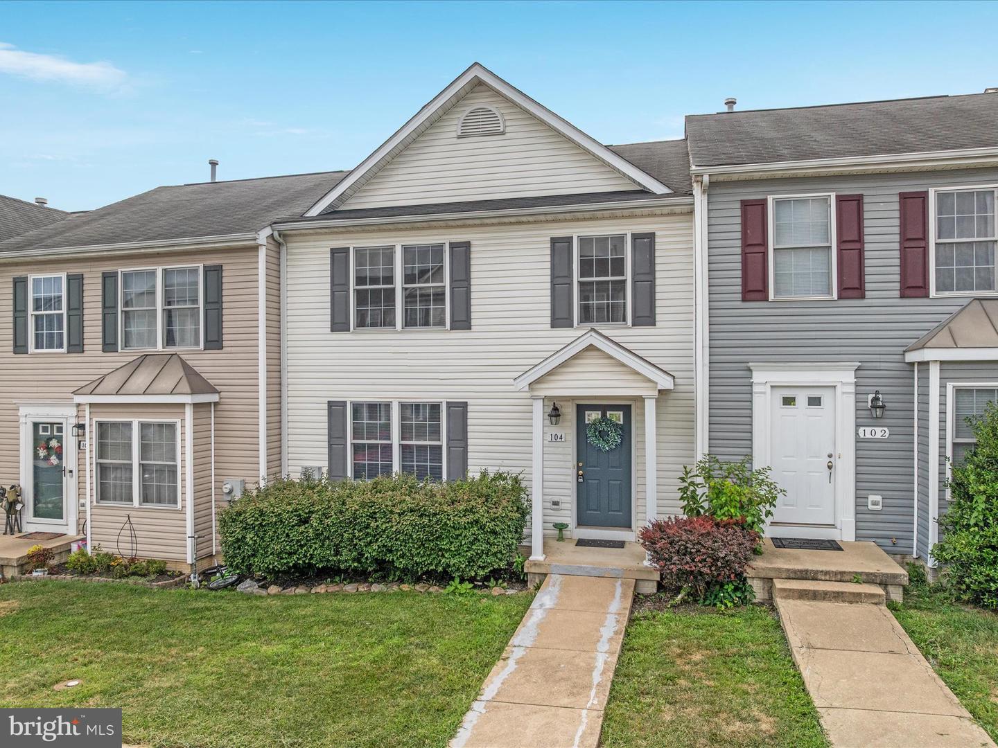 104 SEABREEZE LN, WINCHESTER, Virginia 22602, 3 Bedrooms Bedrooms, ,1 BathroomBathrooms,Residential,For sale,104 SEABREEZE LN,VAFV2035962 MLS # VAFV2035962