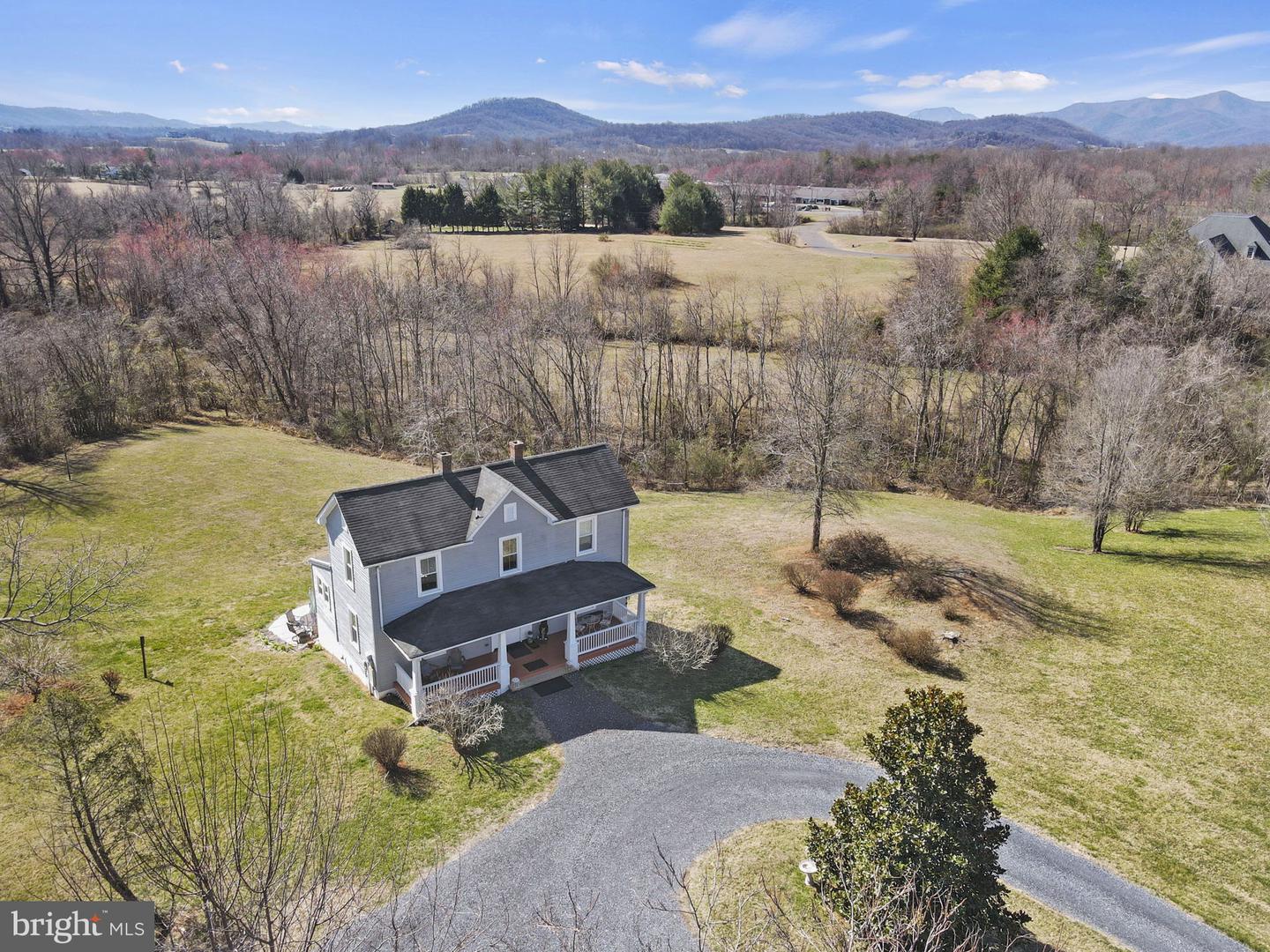 12720 LEE HWY, WASHINGTON, Virginia 22747, 3 Bedrooms Bedrooms, ,2 BathroomsBathrooms,Residential,For sale,12720 LEE HWY,VARP2002222 MLS # VARP2002222