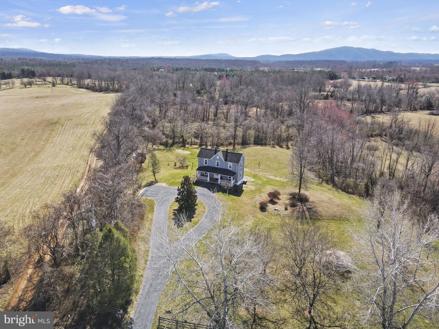 12720 LEE HWY, WASHINGTON, Virginia 22747, 3 Bedrooms Bedrooms, ,2 BathroomsBathrooms,Residential,For sale,12720 LEE HWY,VARP2002222 MLS # VARP2002222