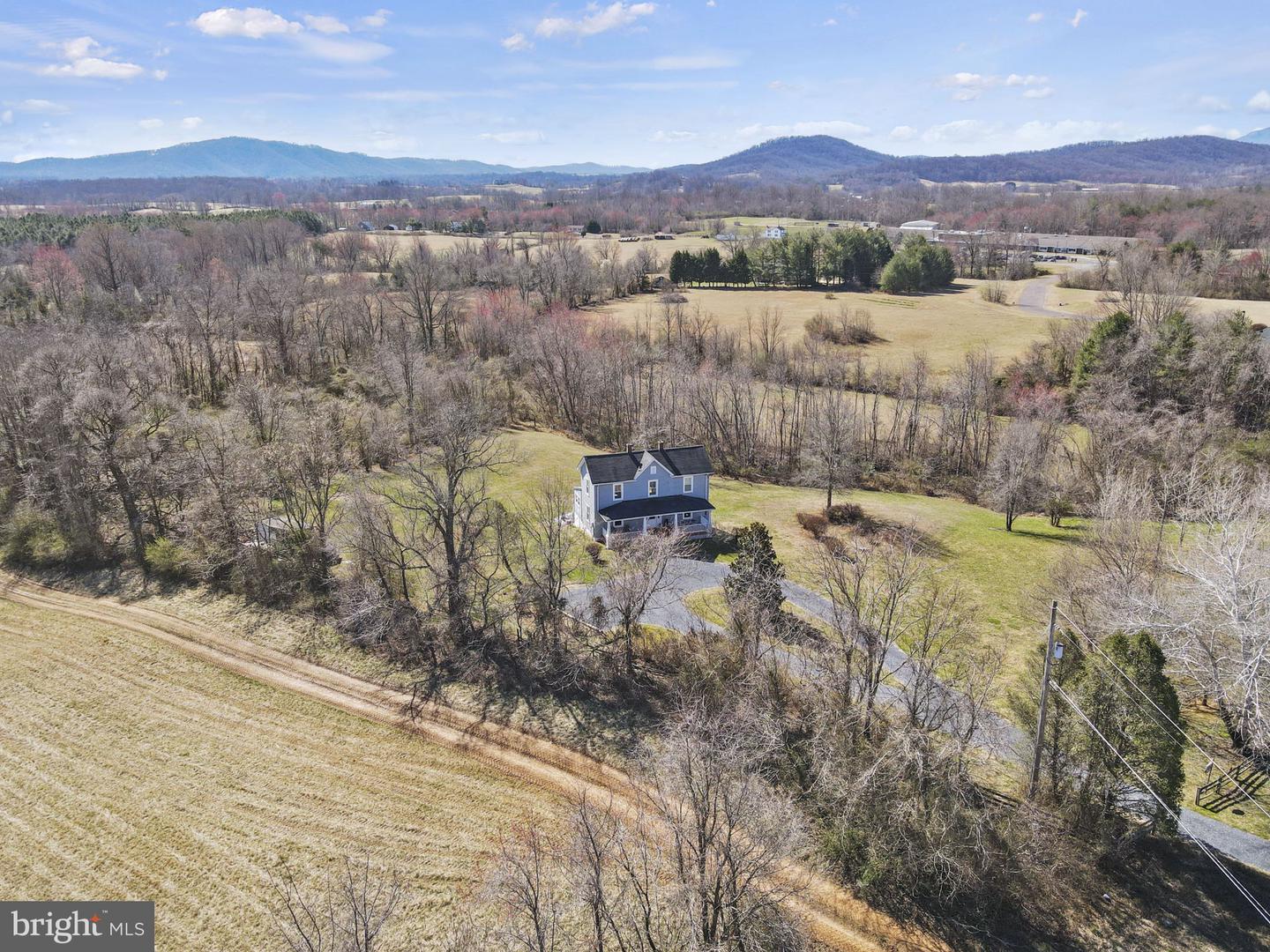 12720 LEE HWY, WASHINGTON, Virginia 22747, 3 Bedrooms Bedrooms, ,2 BathroomsBathrooms,Residential,For sale,12720 LEE HWY,VARP2002222 MLS # VARP2002222