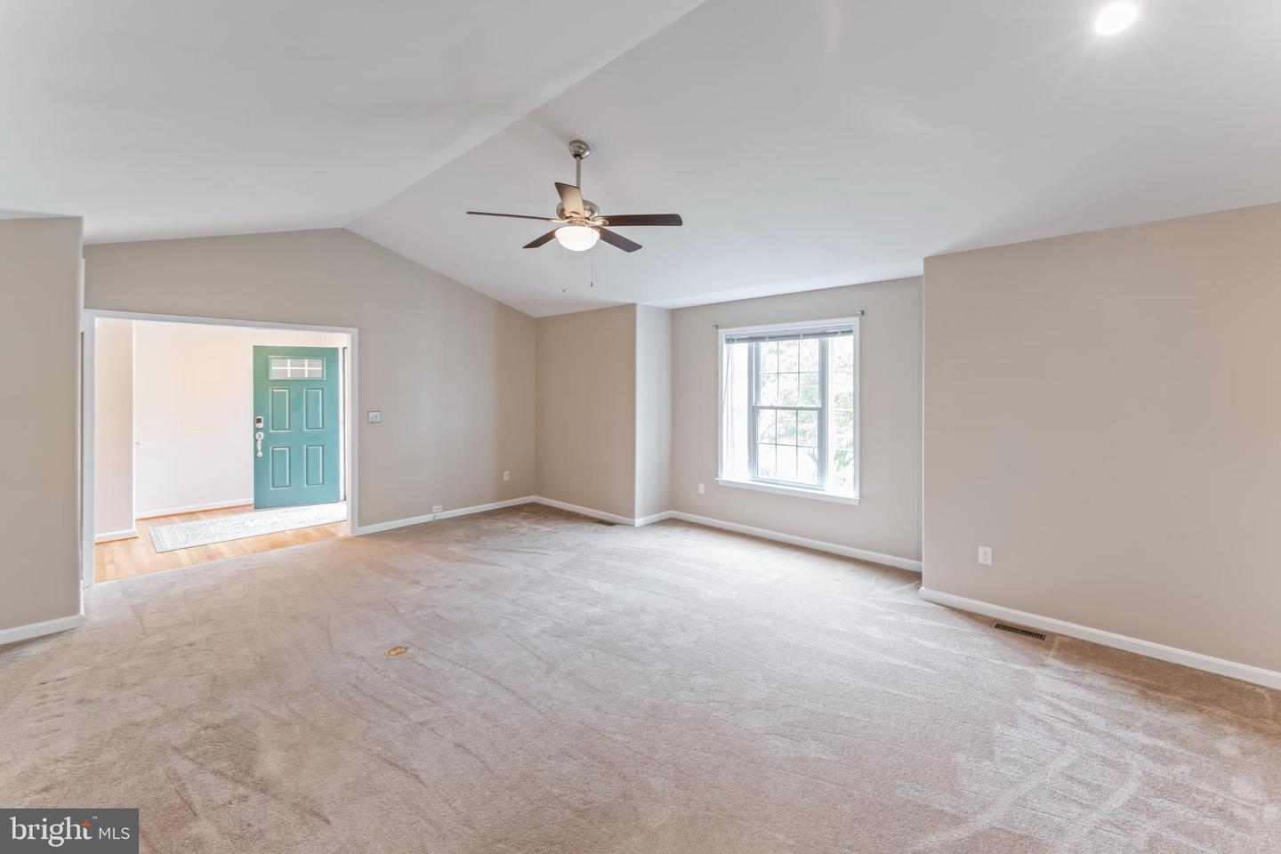 8 FALLING WATER CT, FREDERICKSBURG, Virginia 22405, 3 Bedrooms Bedrooms, ,2 BathroomsBathrooms,Residential,For sale,8 FALLING WATER CT,VAST2041648 MLS # VAST2041648