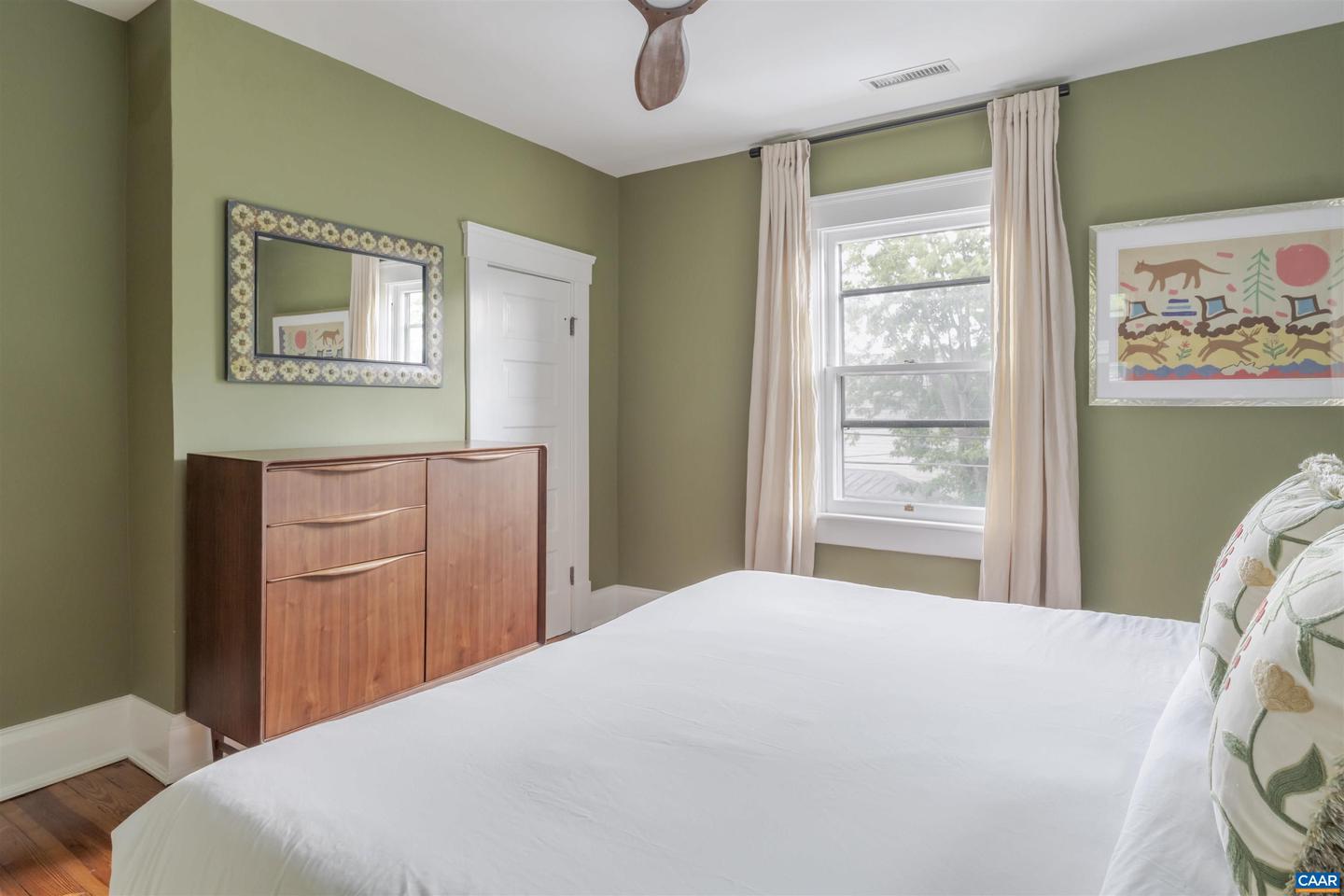 742 GRAVES ST, CHARLOTTESVILLE, Virginia 22902, 3 Bedrooms Bedrooms, ,1 BathroomBathrooms,Residential,For sale,742 GRAVES ST,667627 MLS # 667627