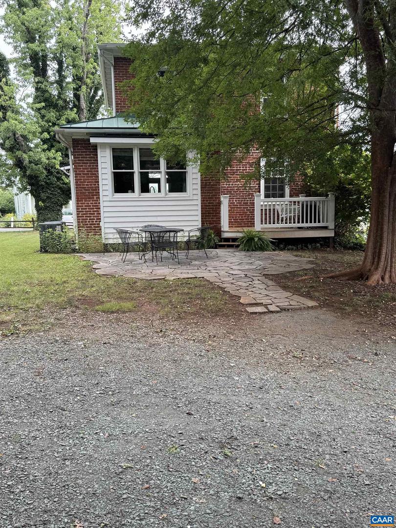 742 GRAVES ST, CHARLOTTESVILLE, Virginia 22902, 3 Bedrooms Bedrooms, ,1 BathroomBathrooms,Residential,For sale,742 GRAVES ST,667627 MLS # 667627