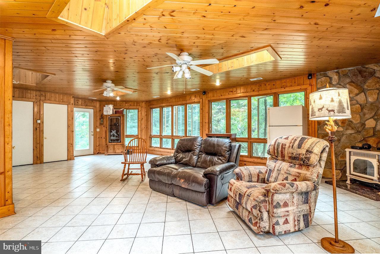 10523 UNION SPRINGS RD, DAYTON, Virginia 22821, 2 Bedrooms Bedrooms, ,1 BathroomBathrooms,Residential,For sale,10523 UNION SPRINGS RD,VARO2002484 MLS # VARO2002484