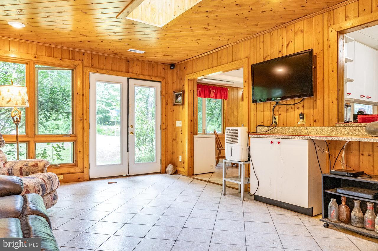 10523 UNION SPRINGS RD, DAYTON, Virginia 22821, 2 Bedrooms Bedrooms, ,1 BathroomBathrooms,Residential,For sale,10523 UNION SPRINGS RD,VARO2002484 MLS # VARO2002484