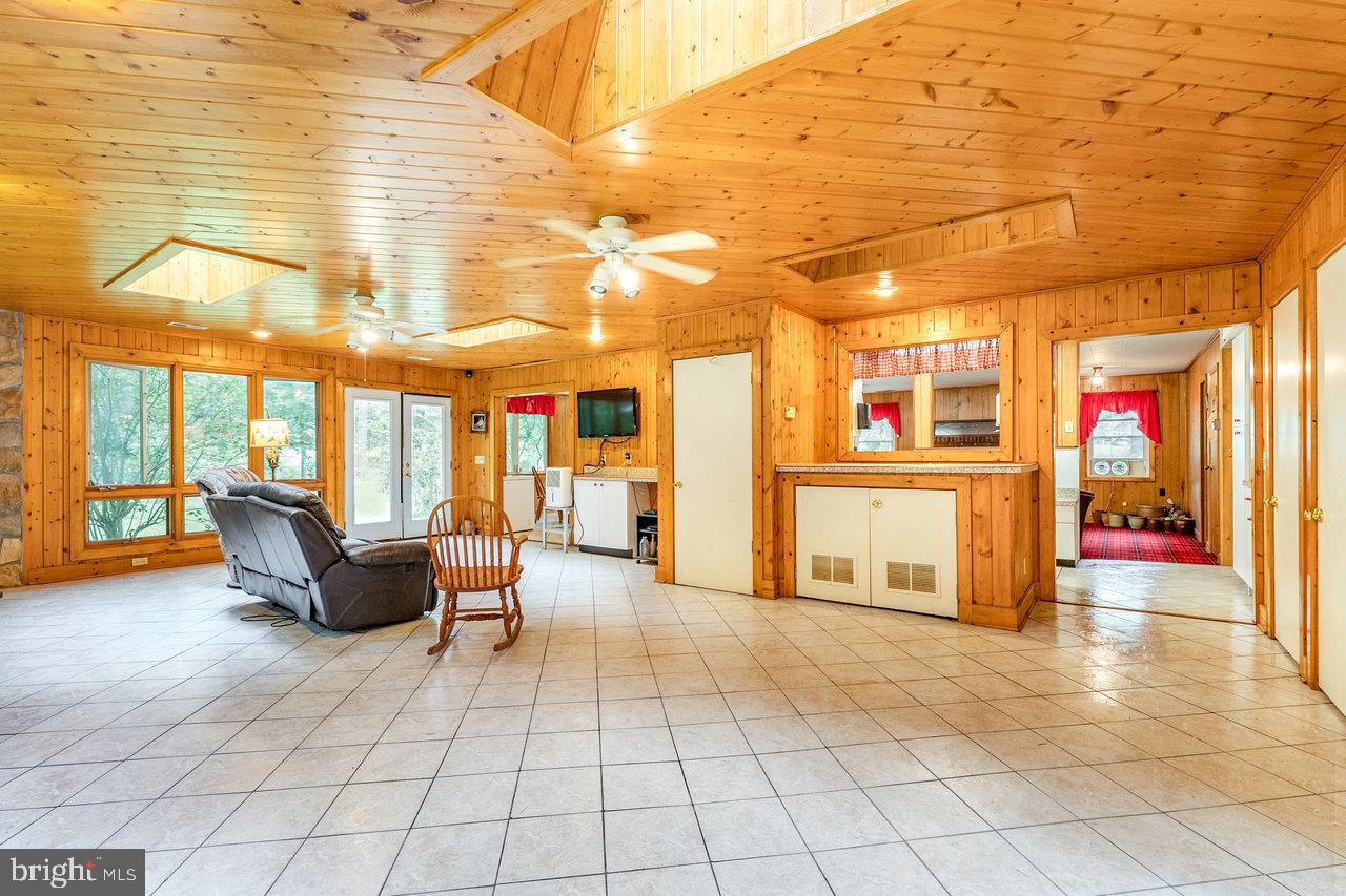 10523 UNION SPRINGS RD, DAYTON, Virginia 22821, 2 Bedrooms Bedrooms, ,1 BathroomBathrooms,Residential,For sale,10523 UNION SPRINGS RD,VARO2002484 MLS # VARO2002484