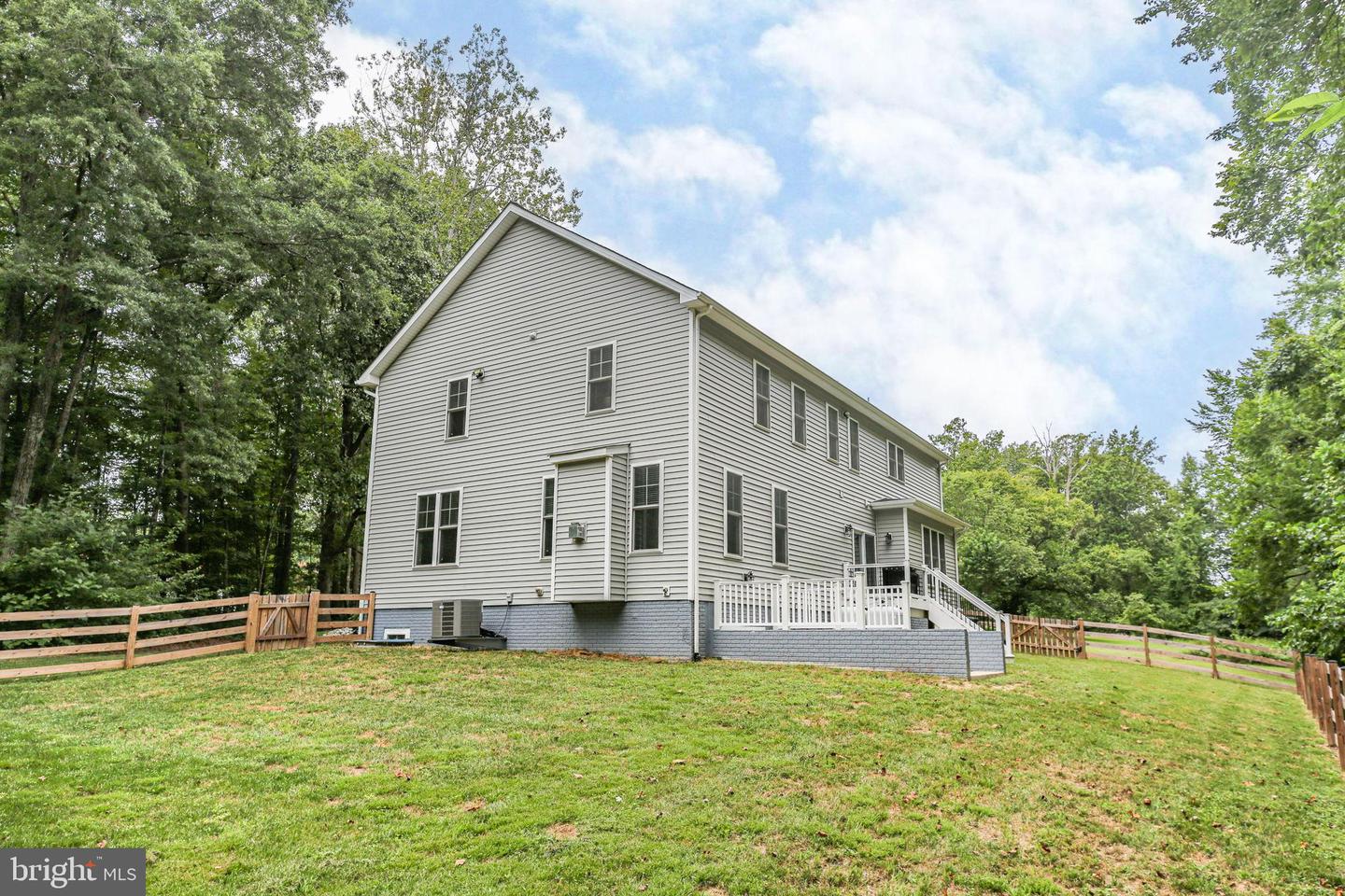 7117 PULLEN DR, FREDERICKSBURG, Virginia 22407, 5 Bedrooms Bedrooms, ,3 BathroomsBathrooms,Residential,For sale,7117 PULLEN DR,VASP2035354 MLS # VASP2035354