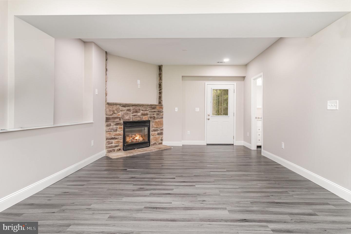 207 ESTATE DR, RUTHER GLEN, Virginia 22546, 3 Bedrooms Bedrooms, ,3 BathroomsBathrooms,Residential,For sale,207 ESTATE DR,VACV2008646 MLS # VACV2008646