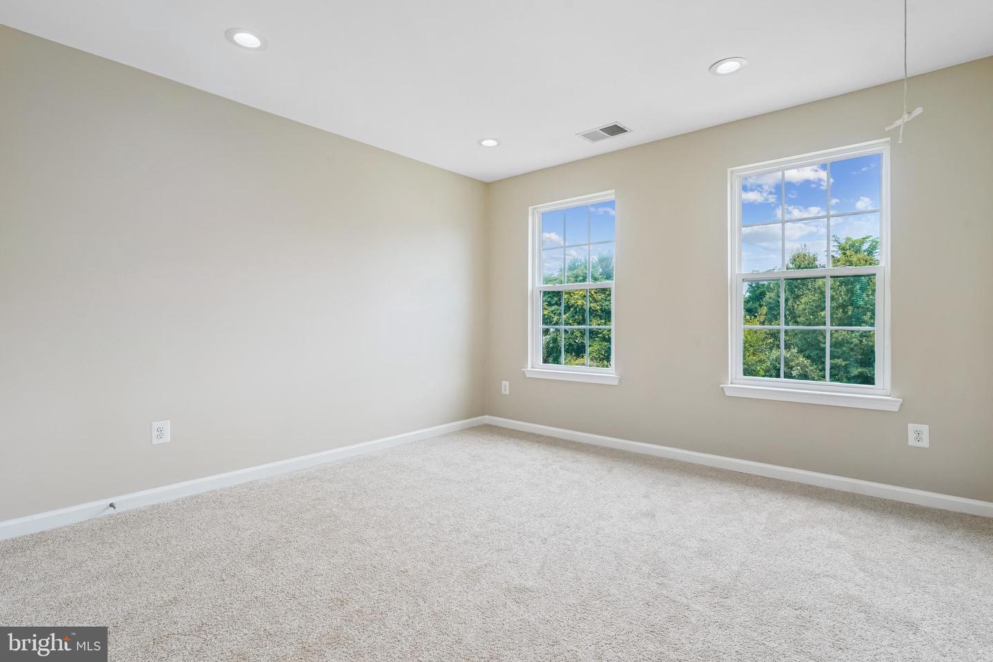 4614 KLING DR, ALEXANDRIA, Virginia 22312, 4 Bedrooms Bedrooms, ,4 BathroomsBathrooms,Residential,For sale,4614 KLING DR,VAFX2260036 MLS # VAFX2260036