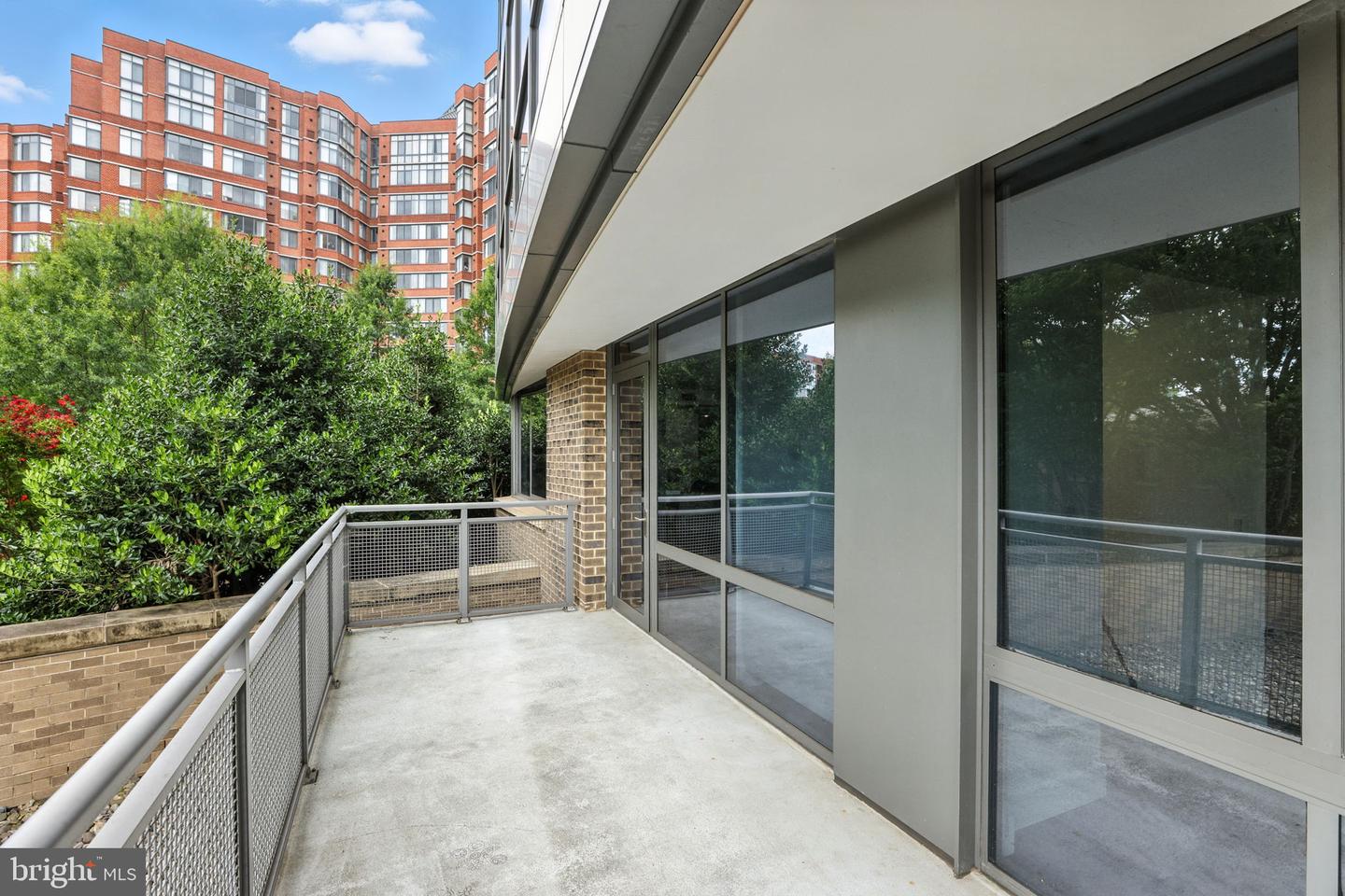 2001 15TH ST N #111, ARLINGTON, Virginia 22201, 2 Bedrooms Bedrooms, ,2 BathroomsBathrooms,Residential,For sale,2001 15TH ST N #111,VAAR2062038 MLS # VAAR2062038 2001 15TH ST N #111, ARLINGTON, Virginia 22201, 2 Bedrooms Bedrooms, ,2 BathroomsBathrooms,Residential,For sale,2001 15TH ST N #111,VAAR2062038 MLS # VAAR2062038