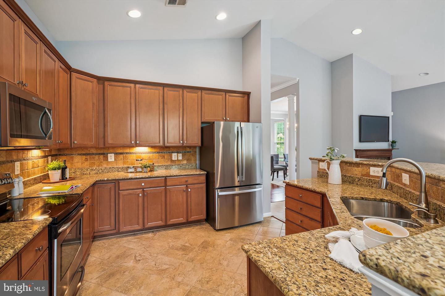 4001 HISTORIC VIRGINIA CT, DUMFRIES, Virginia 22025, 3 Bedrooms Bedrooms, ,2 BathroomsBathrooms,Residential,For sale,4001 HISTORIC VIRGINIA CT,VAPW2101038 MLS # VAPW2101038
