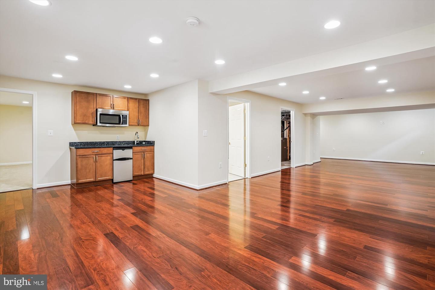 15463 LEGACY WAY, HAYMARKET, Virginia 20169, 3 Bedrooms Bedrooms, 13 Rooms Rooms,3 BathroomsBathrooms,Residential,For sale,15463 LEGACY WAY,VAPW2101084 MLS # VAPW2101084