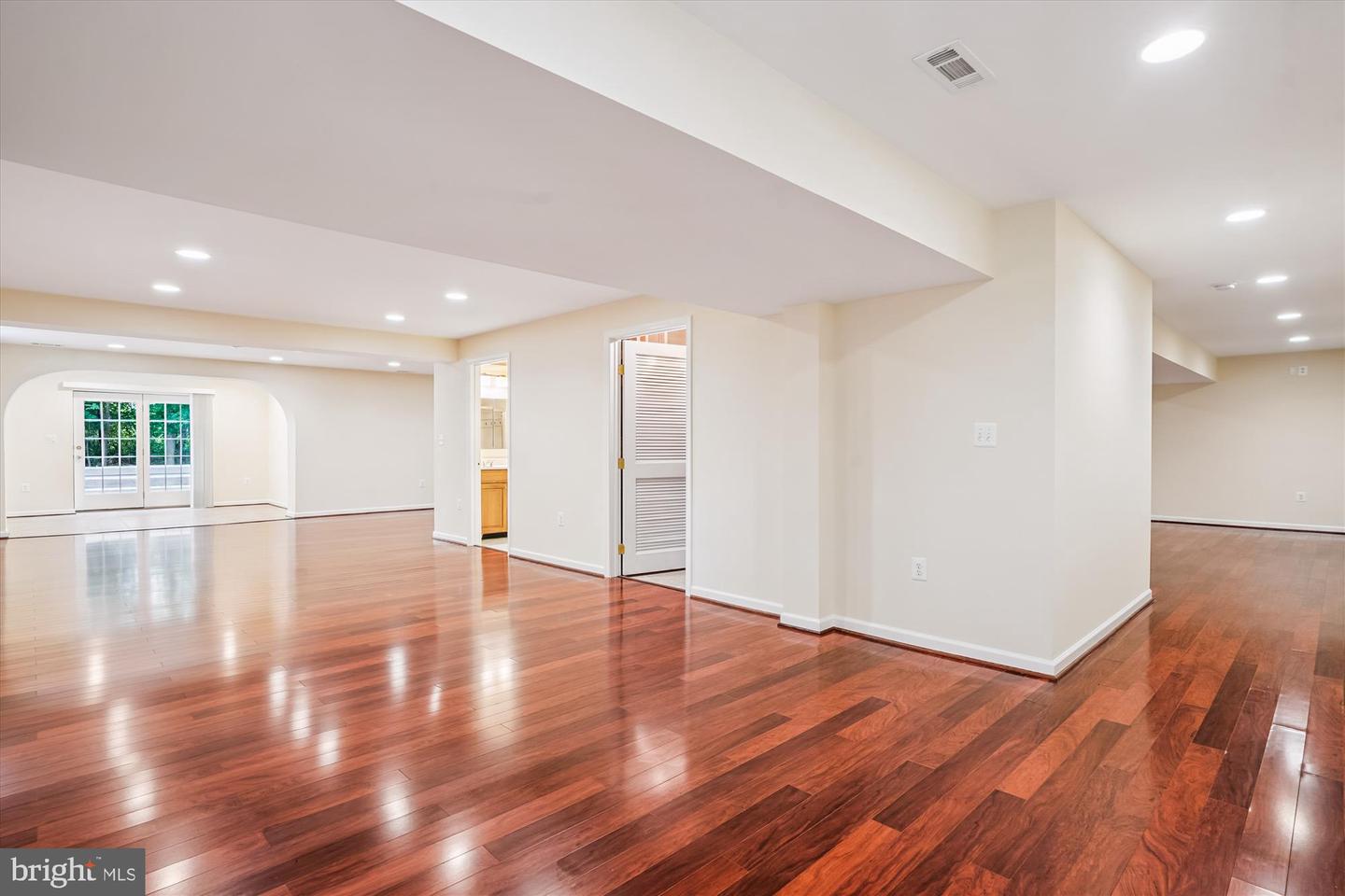 15463 LEGACY WAY, HAYMARKET, Virginia 20169, 3 Bedrooms Bedrooms, 13 Rooms Rooms,3 BathroomsBathrooms,Residential,For sale,15463 LEGACY WAY,VAPW2101084 MLS # VAPW2101084